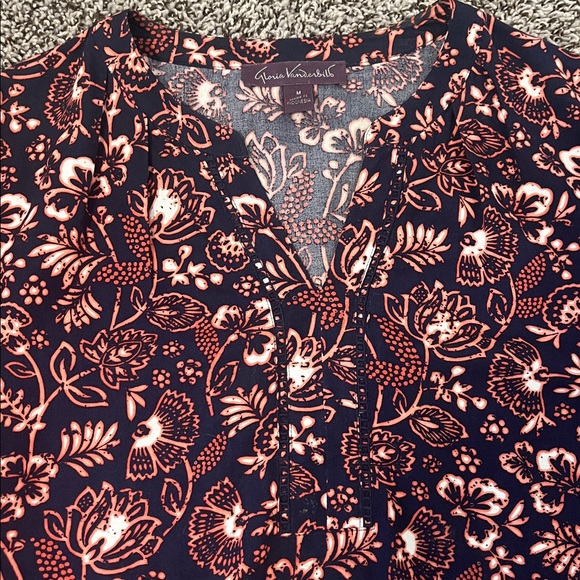 Gloria Vanderbilt Floral Tunic Top M Navy Coral Print, Eyelet Detail, 3/4 Sleeve - Picture 5 of 6